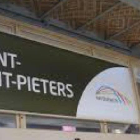 2 Person Privat Room Between Expo Ghent & Ghent Sint Pieters Station Eksteriør billede